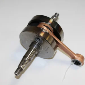 Kawasaki KMX 125 Kurbelwelle im Austausch Finale Aktion